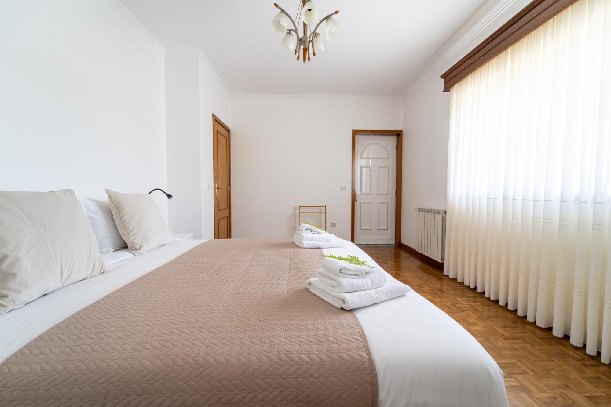 Gondomar Guimaraes - Moradia V3 Com Piscina Natural By House And People מראה חיצוני תמונה
